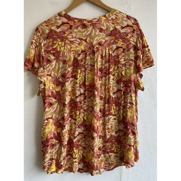 COPY - Torrid Blouse Plus Size 2X Multicolor Floral Short Flutter Sleeve Tie Ke… - Picture 6 of 8
